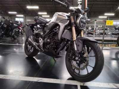 Honda CB250R 2019