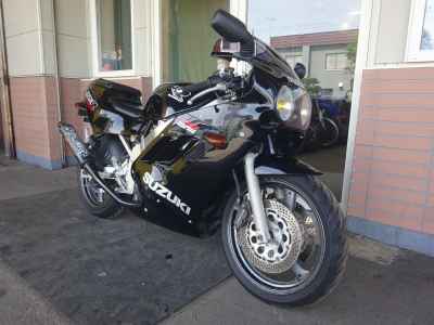Suzuki GSX-R400 1988