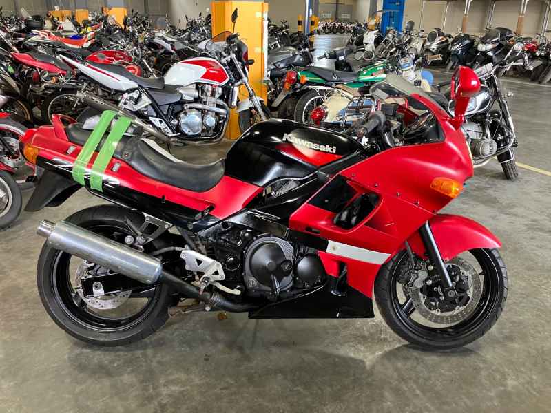 Kawasaki ZZR400 2000