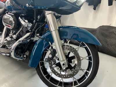 Harley-Davidson FLTRXS114 2021