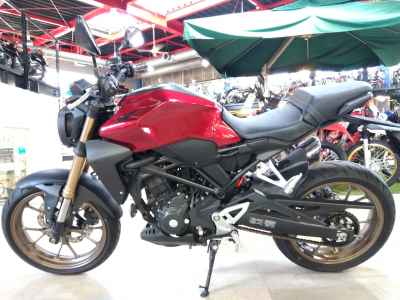 Honda CB250R 2019