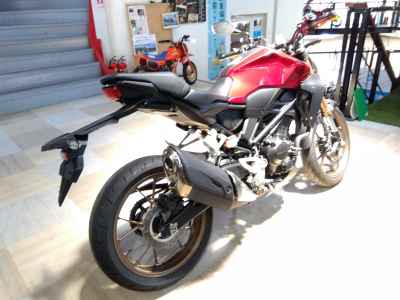 Honda CB250R 2019