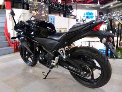 Honda CBR250R 2013