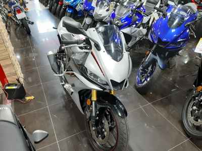 Yamaha YZF-R25 2020