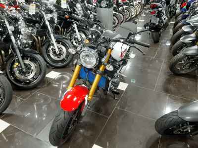 Yamaha XSR900 2016