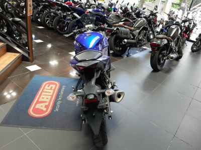 Yamaha YZF-R25 2019
