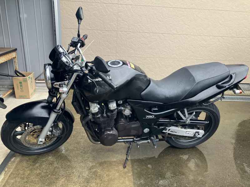 Kawasaki ZR-7 2002