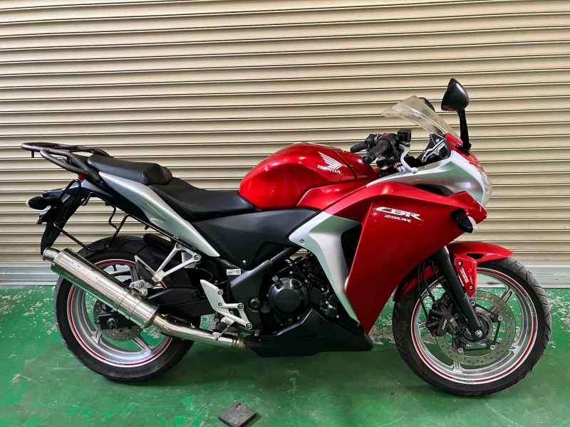 Honda CBR250R 2011