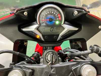 Honda CBR250R 2011