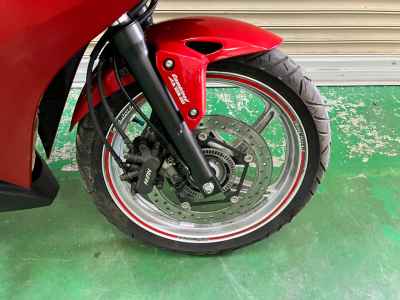 Honda CBR250R 2011