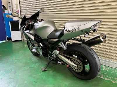 Kawasaki Ninja ZX-12R 2000
