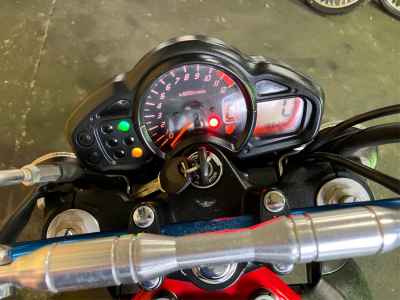 Suzuki ｸﾞﾗﾃﾞｨｳｽ650 2014