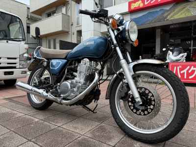 Yamaha SR400 2019