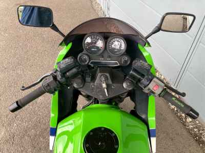 Kawasaki GPZ900R 2023
