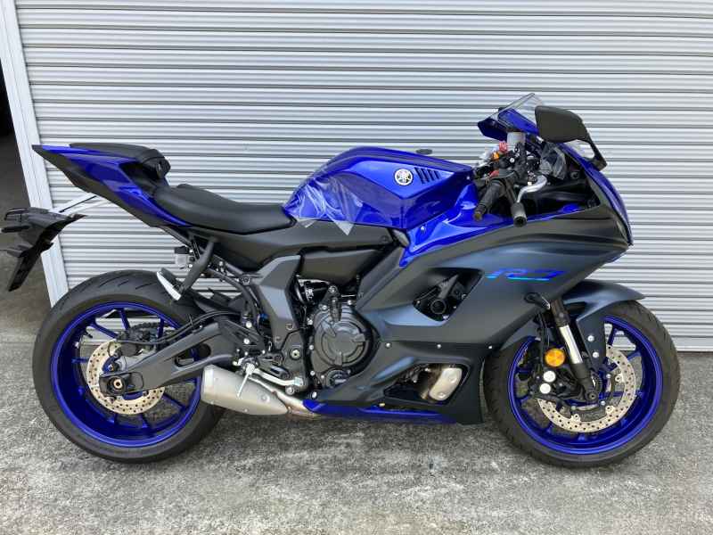 Yamaha YZF-R7 2025