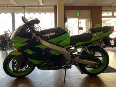 Kawasaki ZX-9R 2002