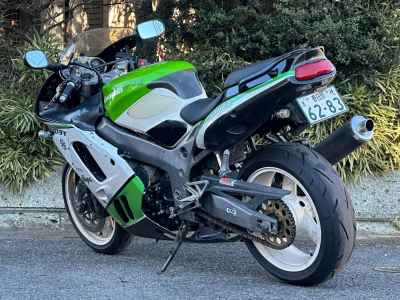 Kawasaki ZX-9R 1996