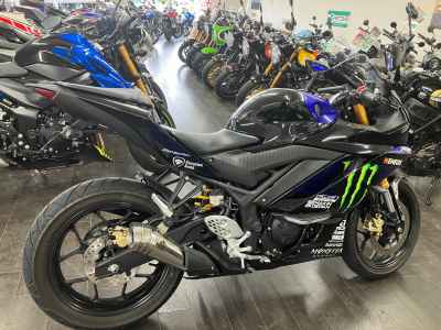 Yamaha YZF-R25 2020
