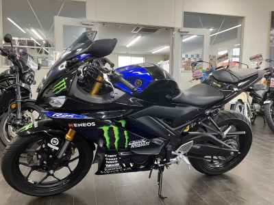 Yamaha YZF-R25 2020