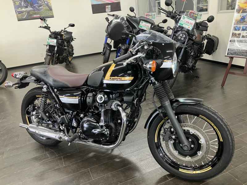 Kawasaki W800 Cafe 2022