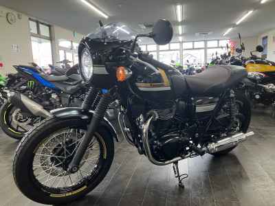 Kawasaki W800 Cafe 2022
