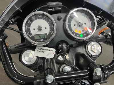 Kawasaki W800 Cafe 2022