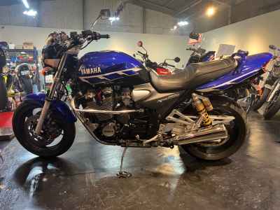 Yamaha XJR1300 2000