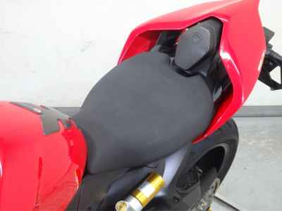 Ducati Panigale V2 2020