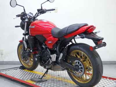 Kawasaki Z650RS 2024