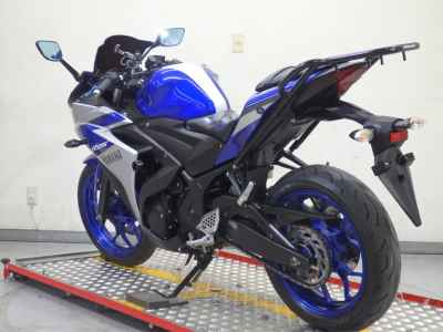 Yamaha YZF-R25 2015