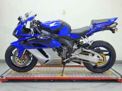 Honda CBR1000RR 2005