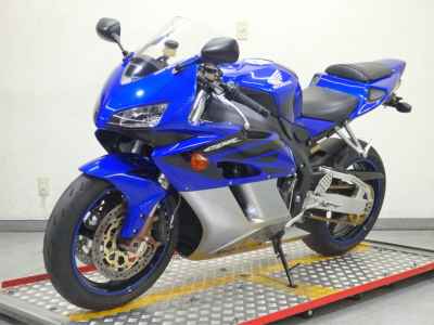 Honda CBR1000RR 2005