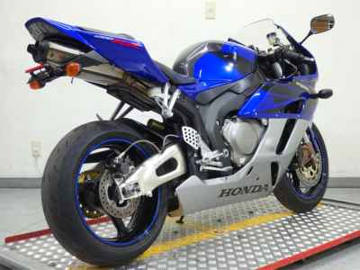 Honda CBR1000RR 2005