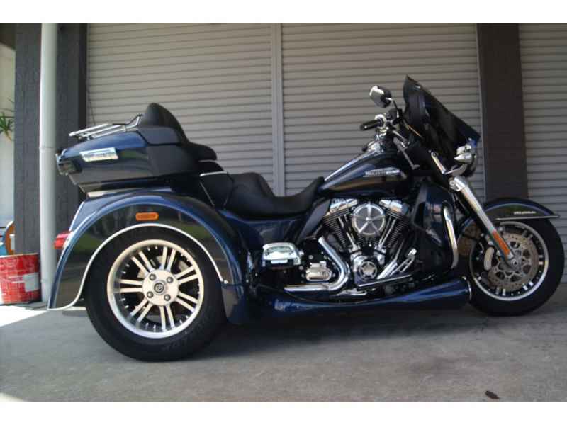 Harley-Davidson Electra Glide FLHTCU103 Trike 2014
