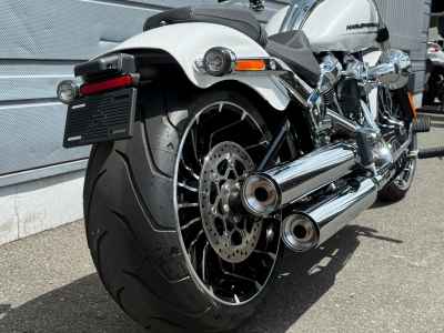 Harley-Davidson Breakout FXBR117 2025