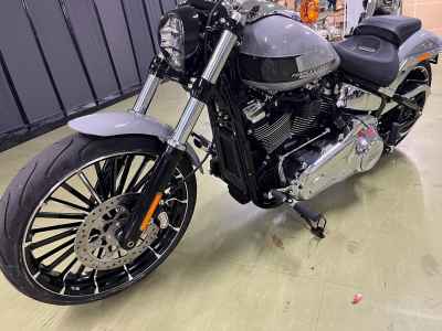 Harley-Davidson Breakout FXBR117 2025