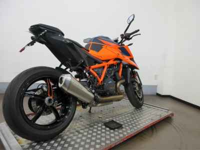 KTM 1290 Super Duke R 2022