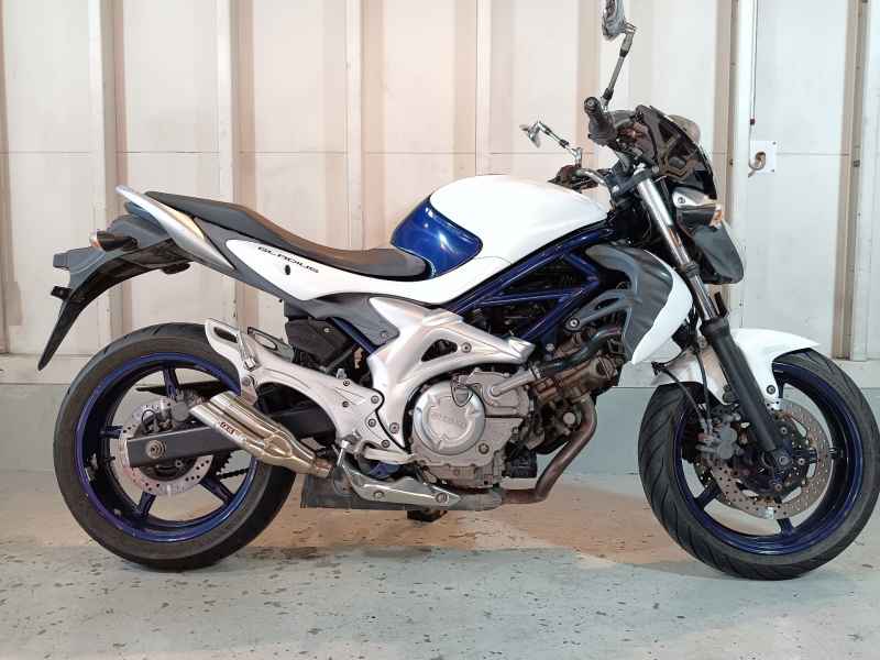 Suzuki Gladius SFV400 2009