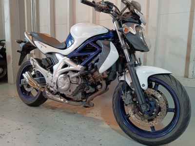 Suzuki Gladius SFV400 2009