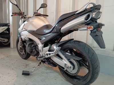 Suzuki GSR400 2007