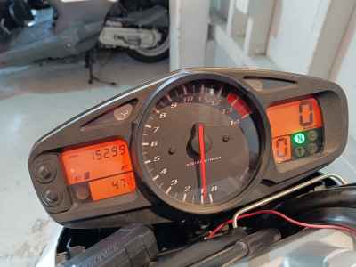 Suzuki GSR400 2007