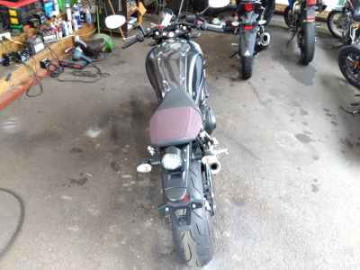 Yamaha XSR900 2021
