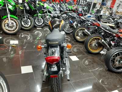 Kawasaki W800 2011