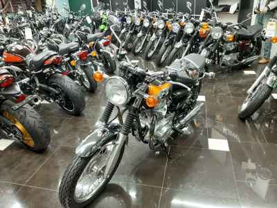 Kawasaki W800 2011
