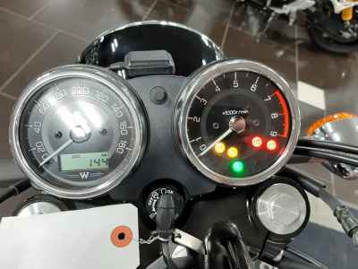 Kawasaki W800 2024
