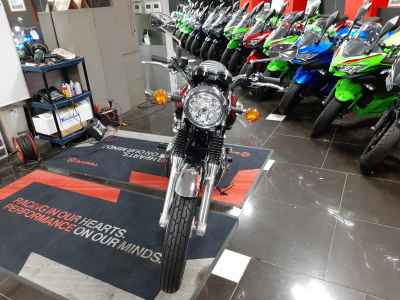 Kawasaki W800 2024