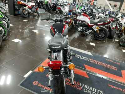 Kawasaki W800 2024
