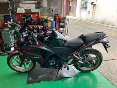 Honda CBR250R 2011