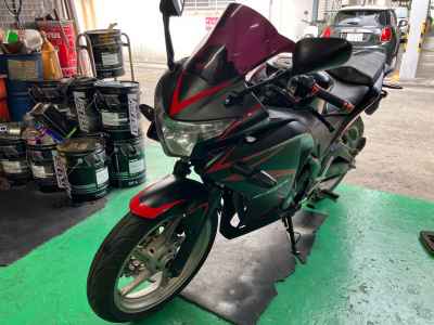 Honda CBR250R 2011