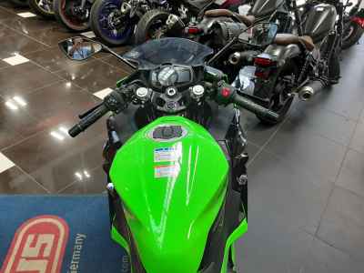 Kawasaki Ninja 400 KRT Edition 2020